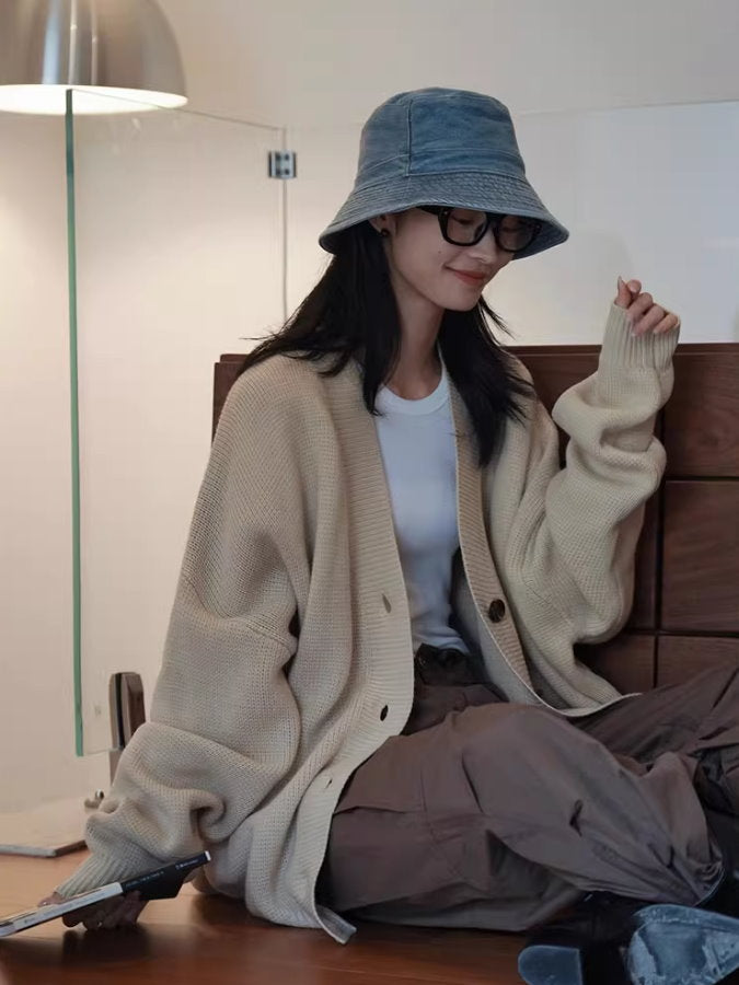 Loose v-neck knit cardigan_BDHL4991