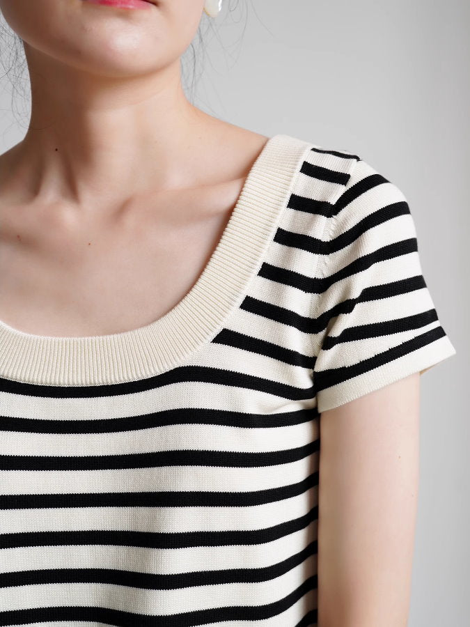 U-neck Striped Short-Sleeved Knit_BDHL4788
