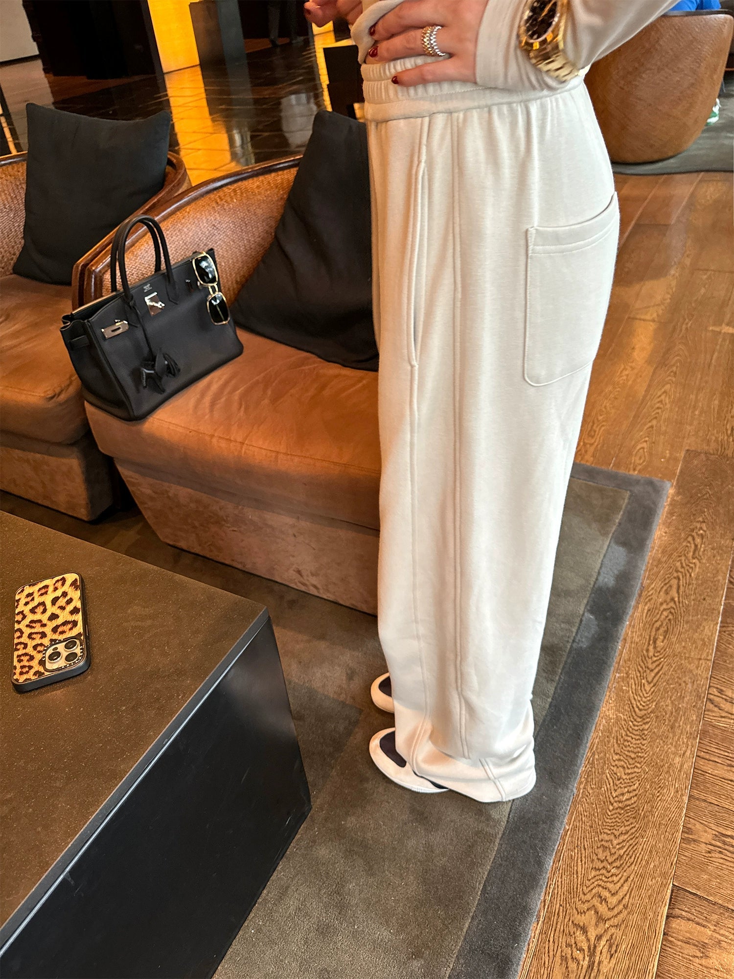 Hooded Sweatshirt Or Sweatpants_BDHL7853