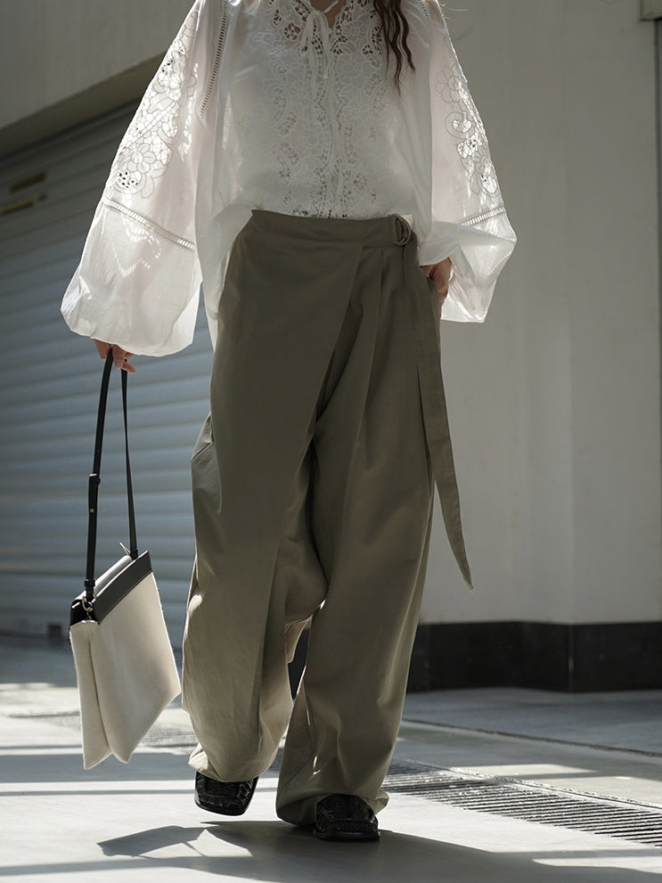 Diagonal-Belt Wide-Leg Pants_BDHL7769