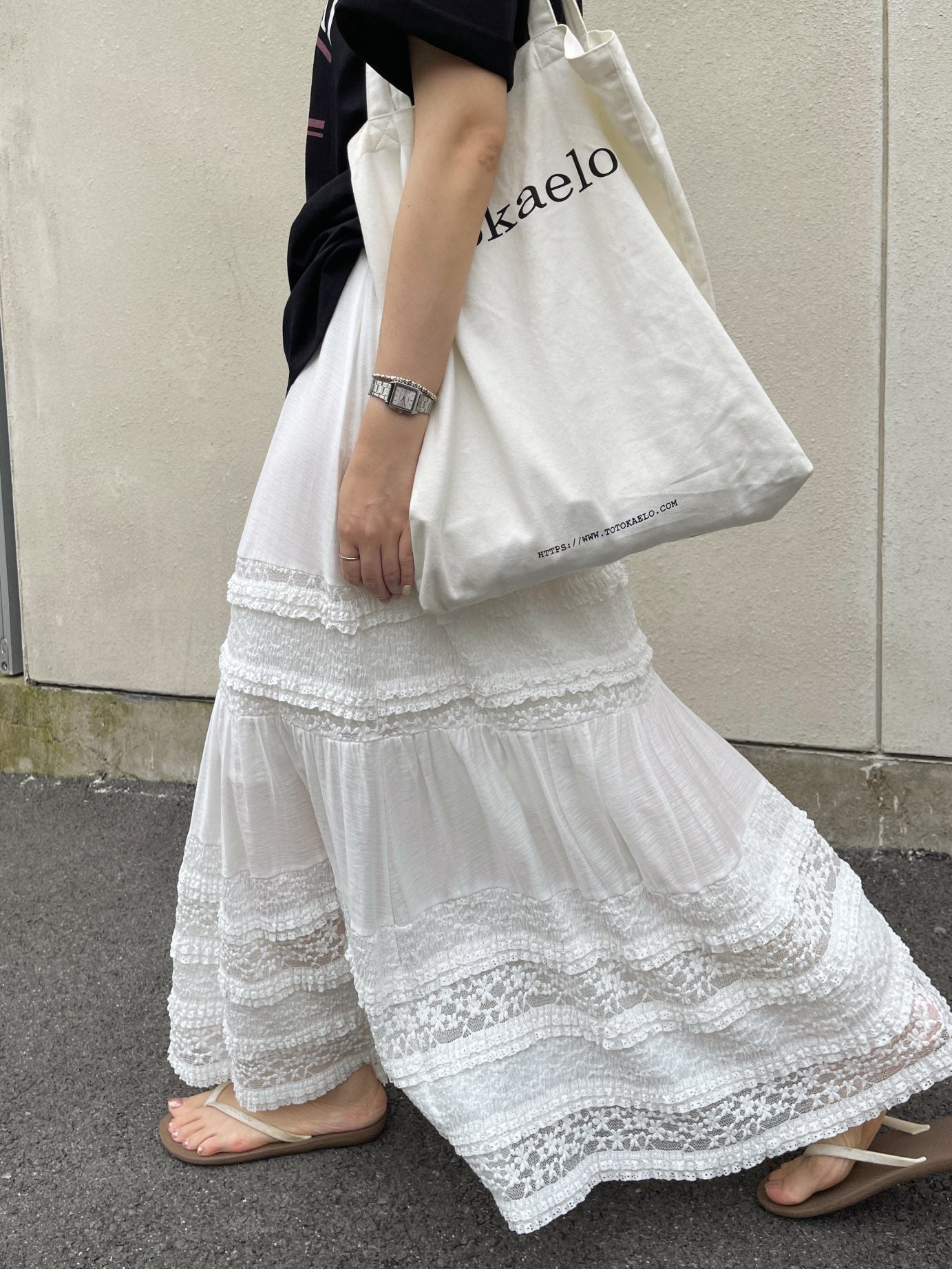 蕾絲層疊白色半身裙_BDHL7612