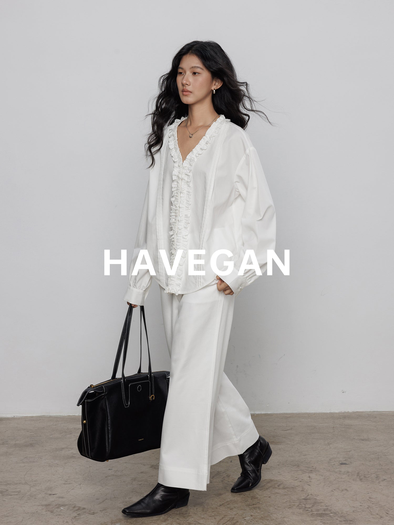 法式蕾絲V領襯衫_BDHL7786