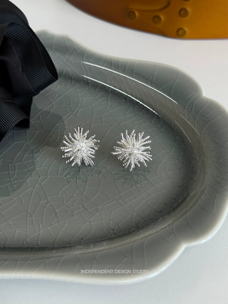Chamomile Bloom Pierced Earrings_BDHL7678