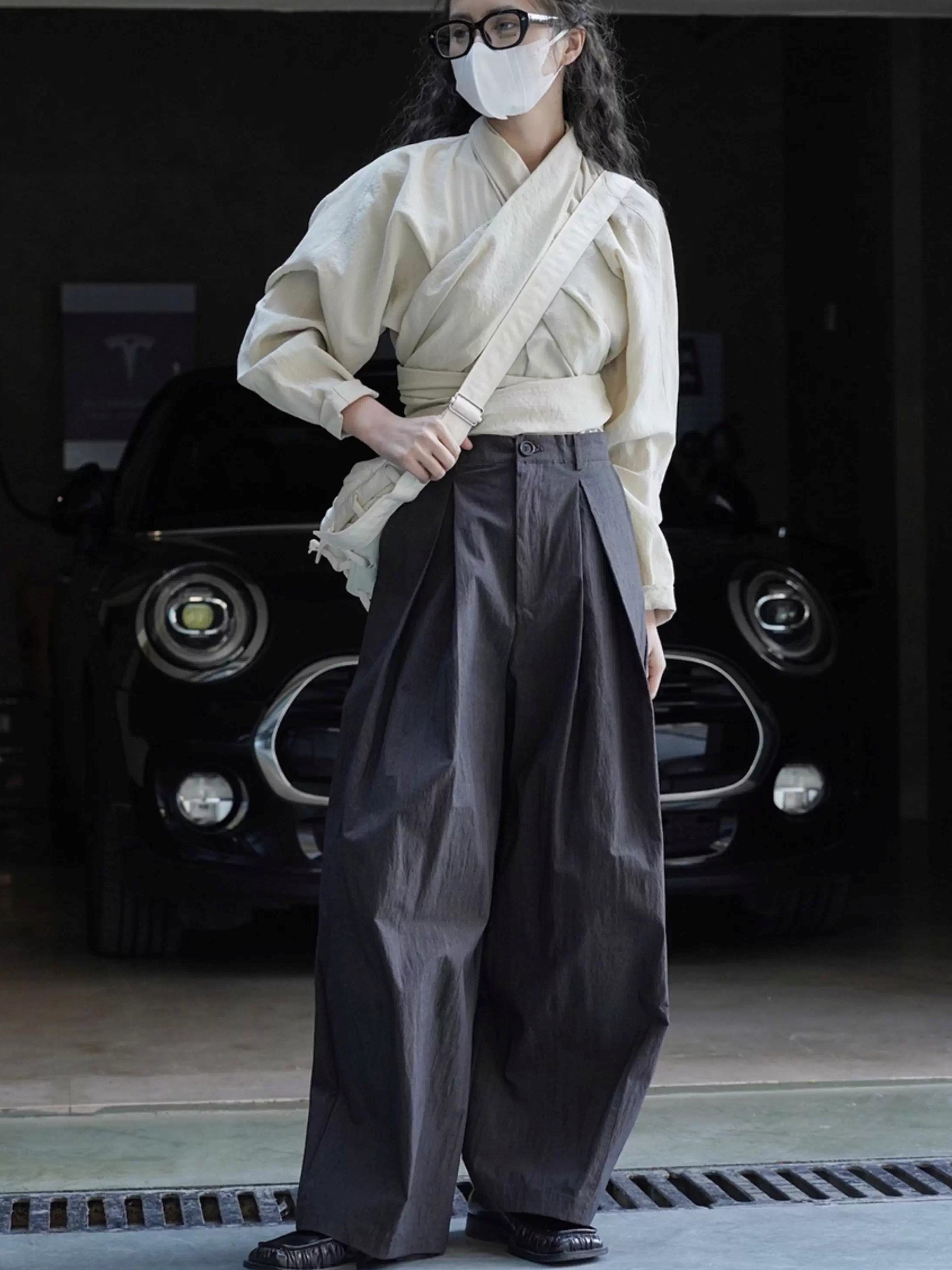 Tucked Wide Straight Pants_BDHL7371