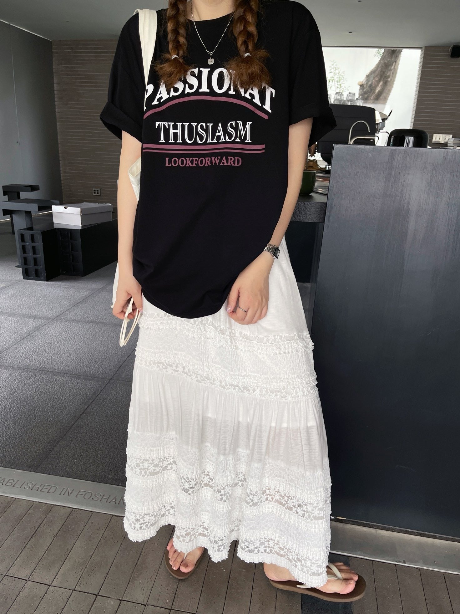 蕾絲層疊白色半身裙_BDHL7612