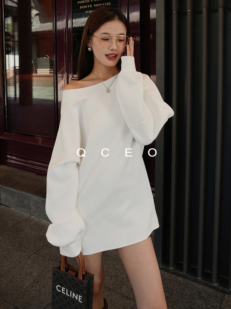 Loose One-Shoulder Sweatshirt_BDHL7743