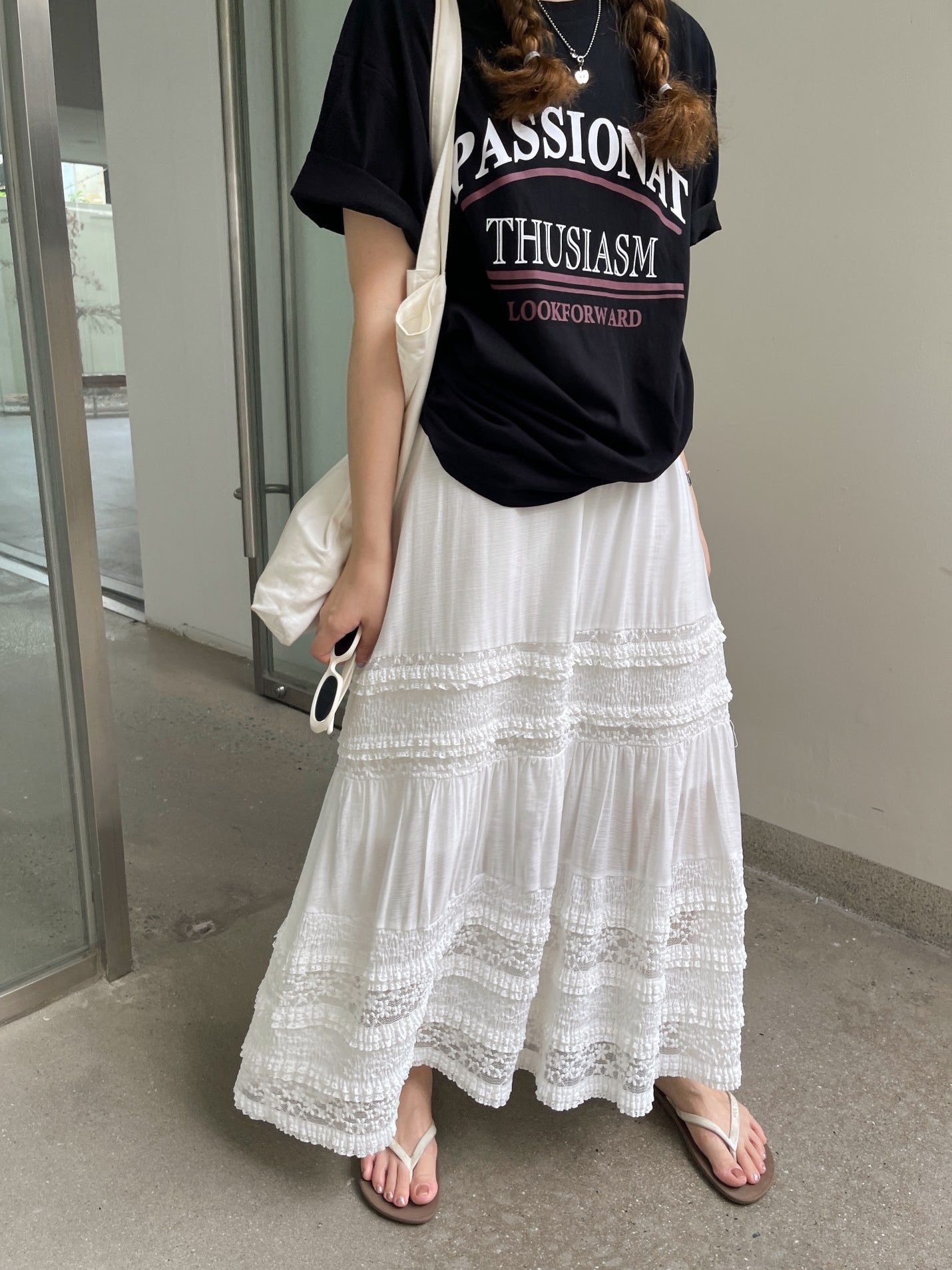 蕾絲層疊白色半身裙_BDHL7612