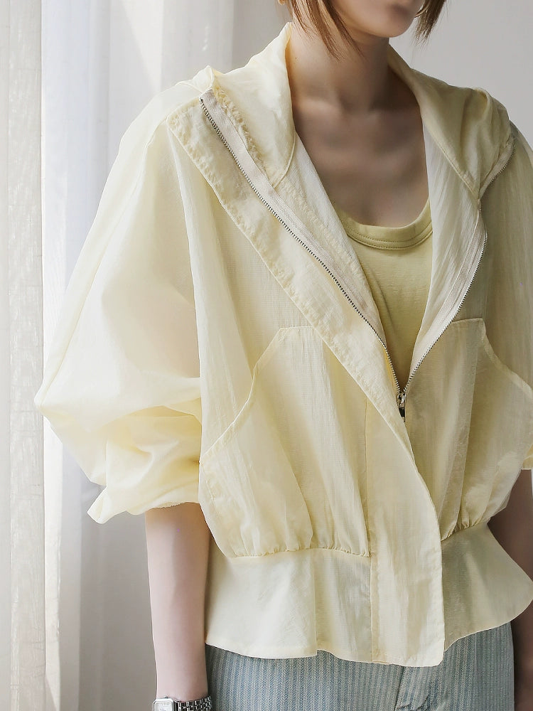 Loose Fit Hooded UV Jacket with Ruffle Waist_BDHL7307