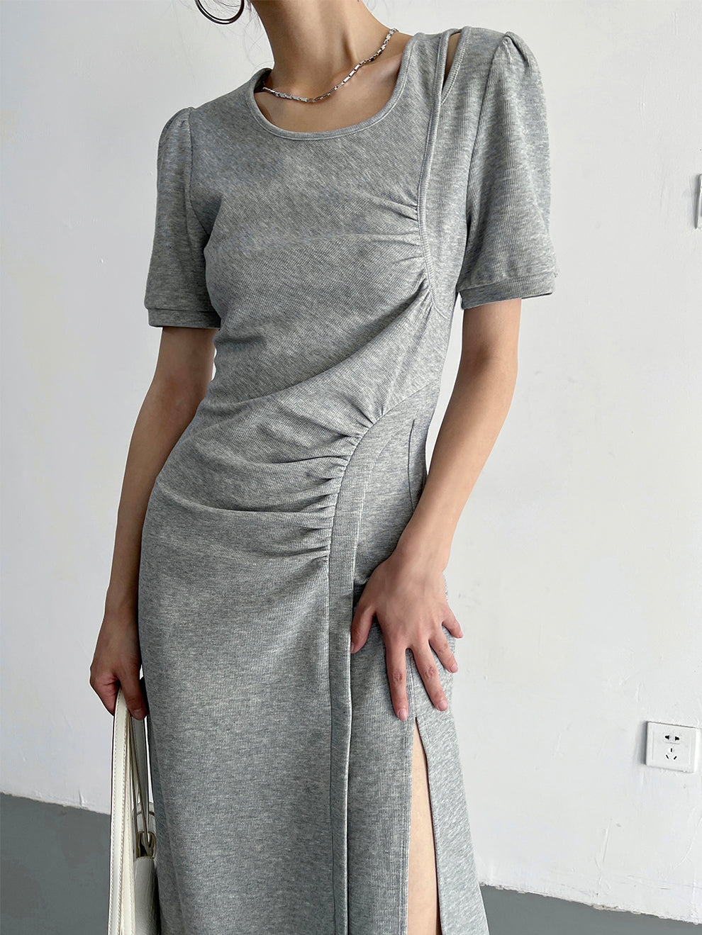 Slit Sleeveless Knit Dress_BDHL7569