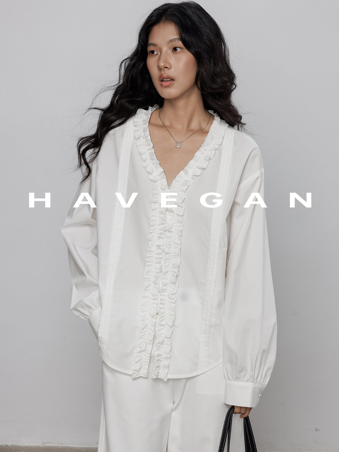 法式蕾絲V領襯衫_BDHL7786