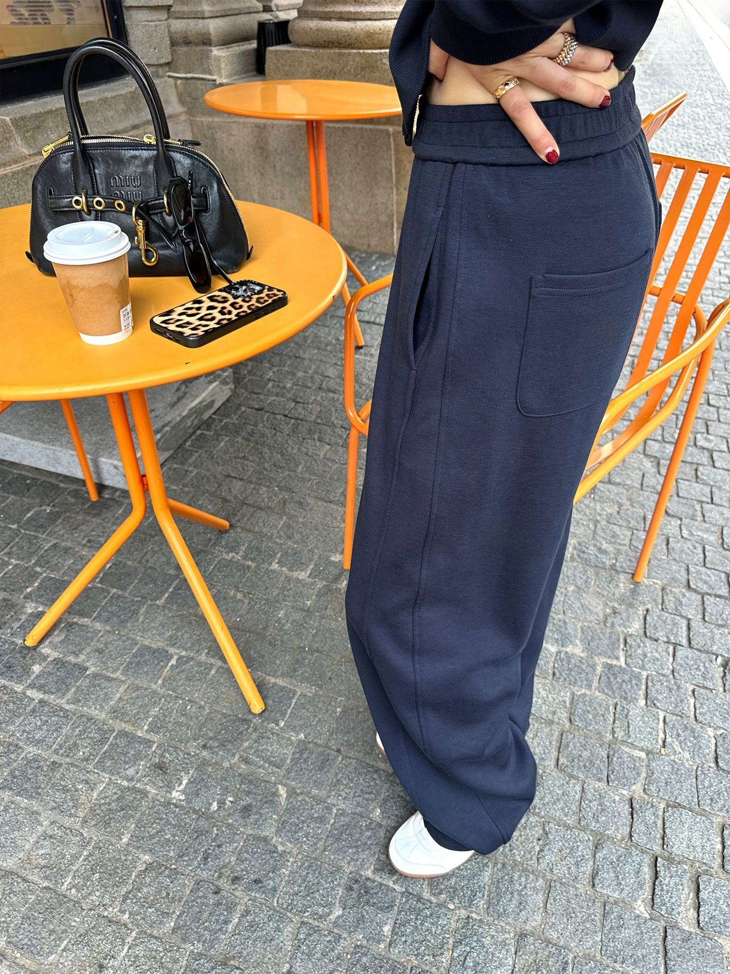 Hooded Sweatshirt Or Sweatpants_BDHL7853