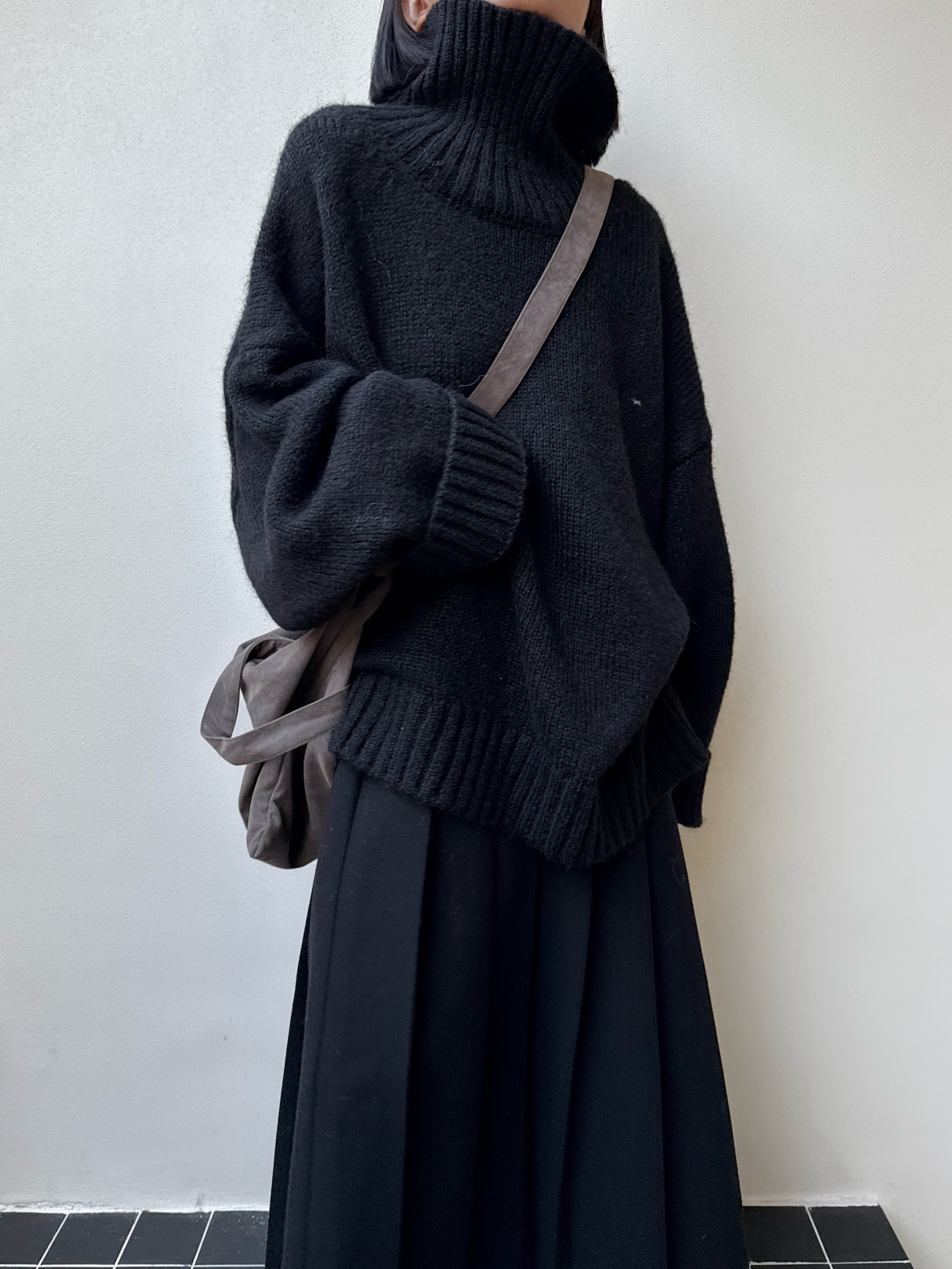 厚寬鬆高領針織上衣_BDHL6966