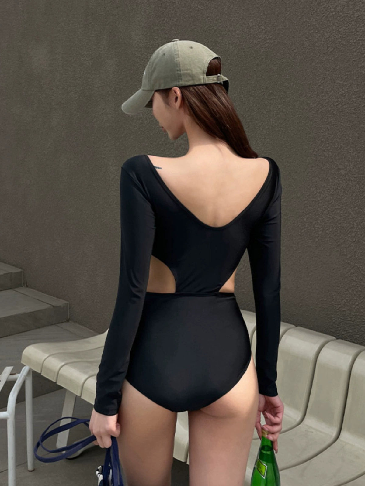 鏤空長袖連身泳衣_HL3245