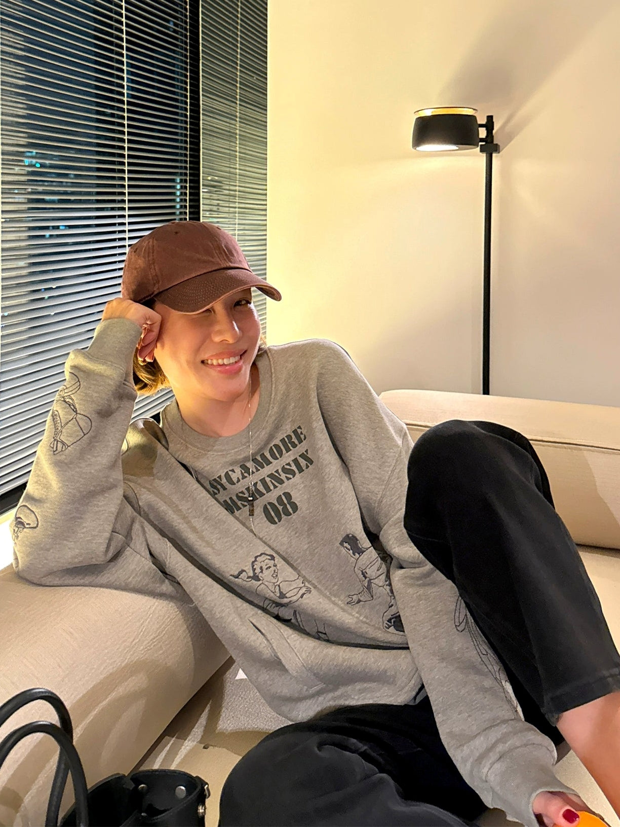 刺繡印花灰色衛衣_BDHL7842