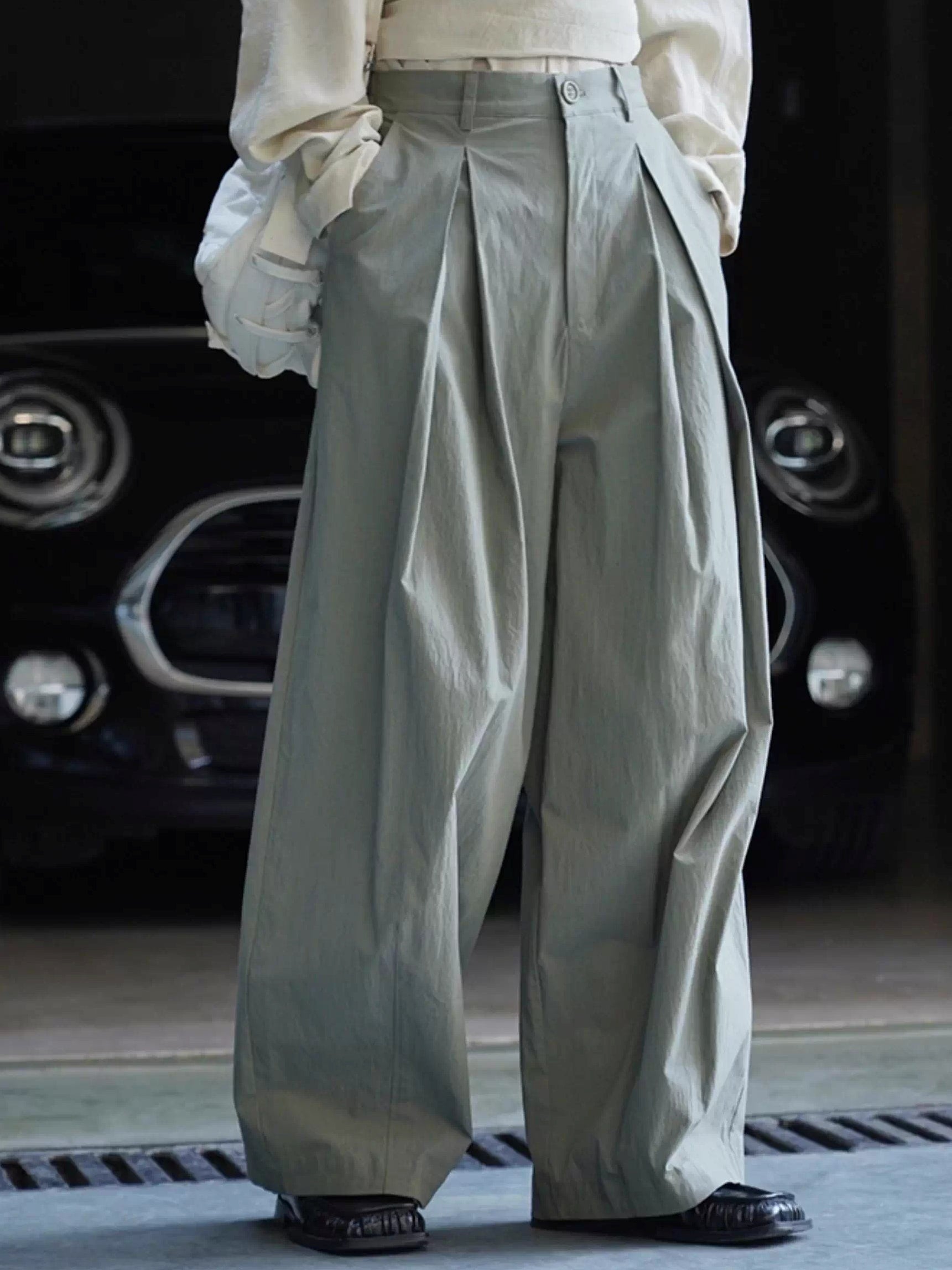 Tucked Wide Straight Pants_BDHL7371