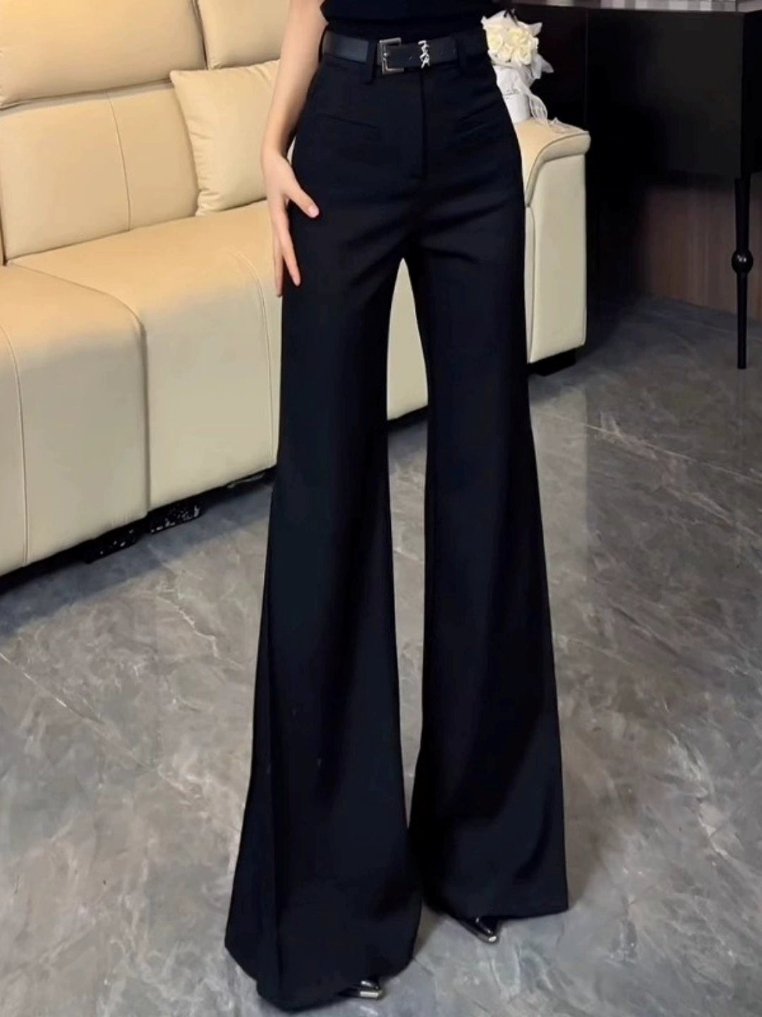 High-Waisted Flared Suit Pants_BDHL7803