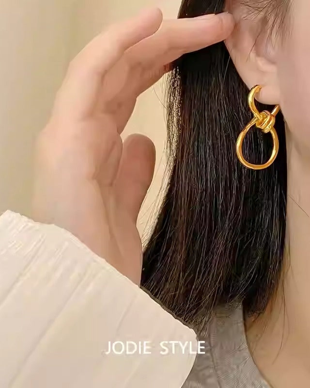 Twisted Gold Earrings HL3327