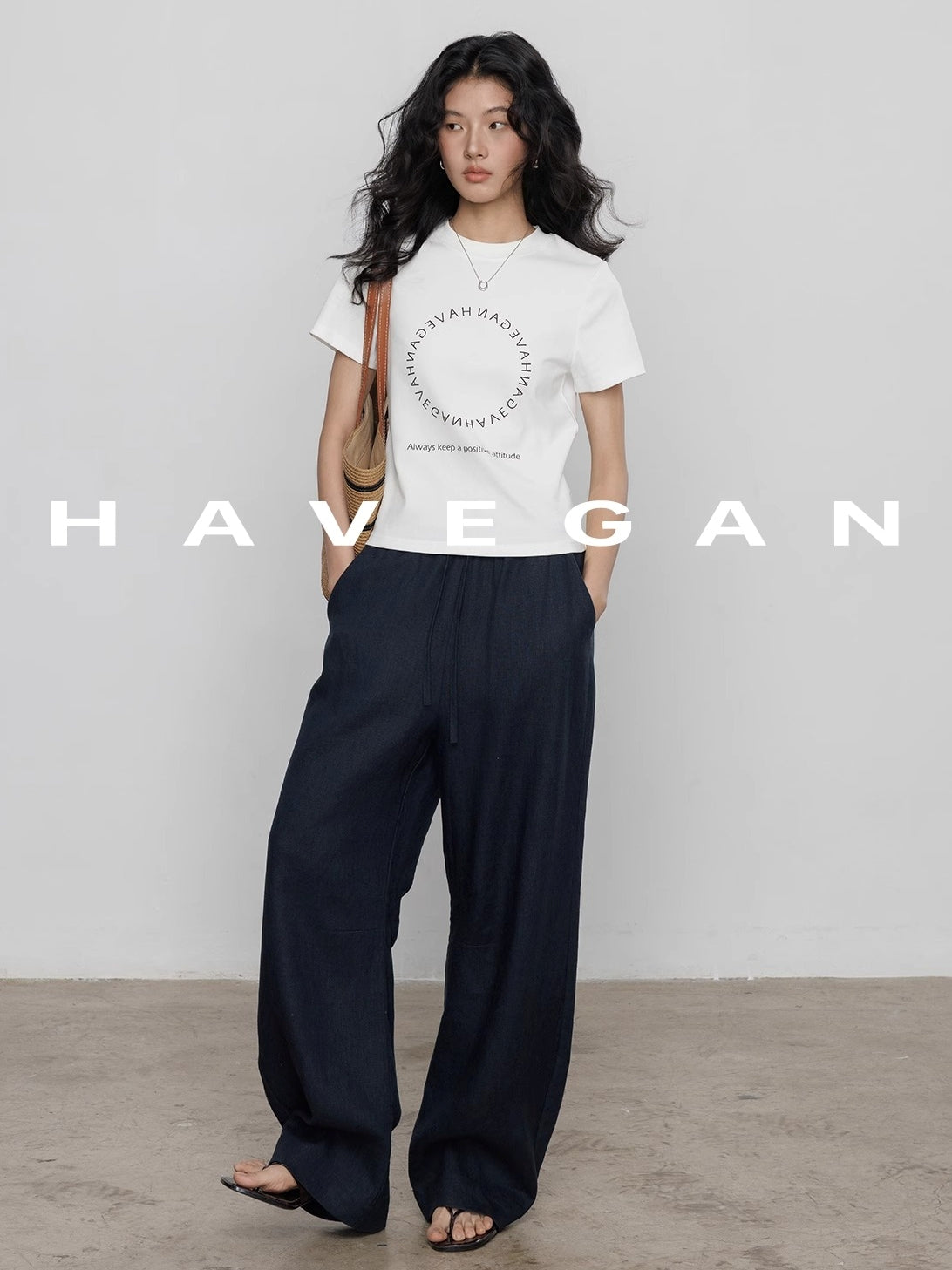 Wide-Leg Draped Pants_BDHL7353