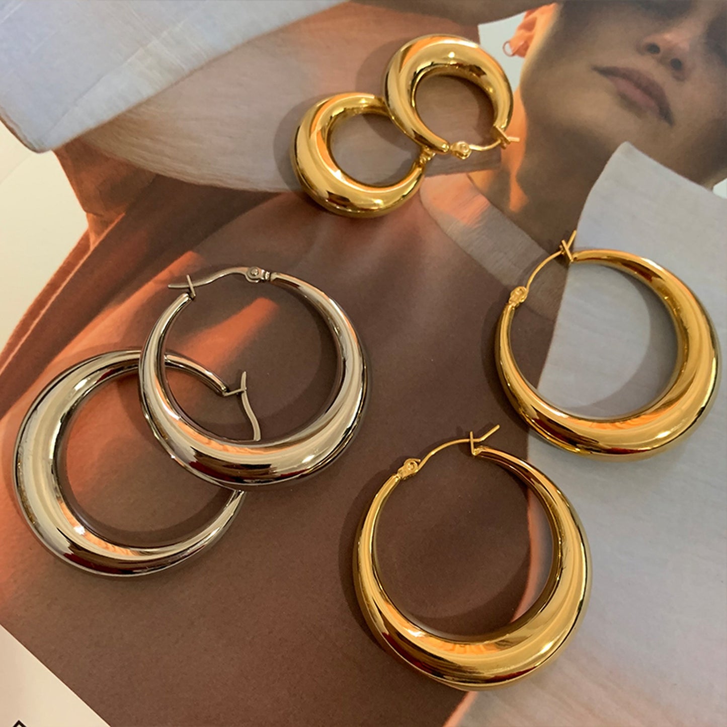 Minimalist Hoop Earrings 5519