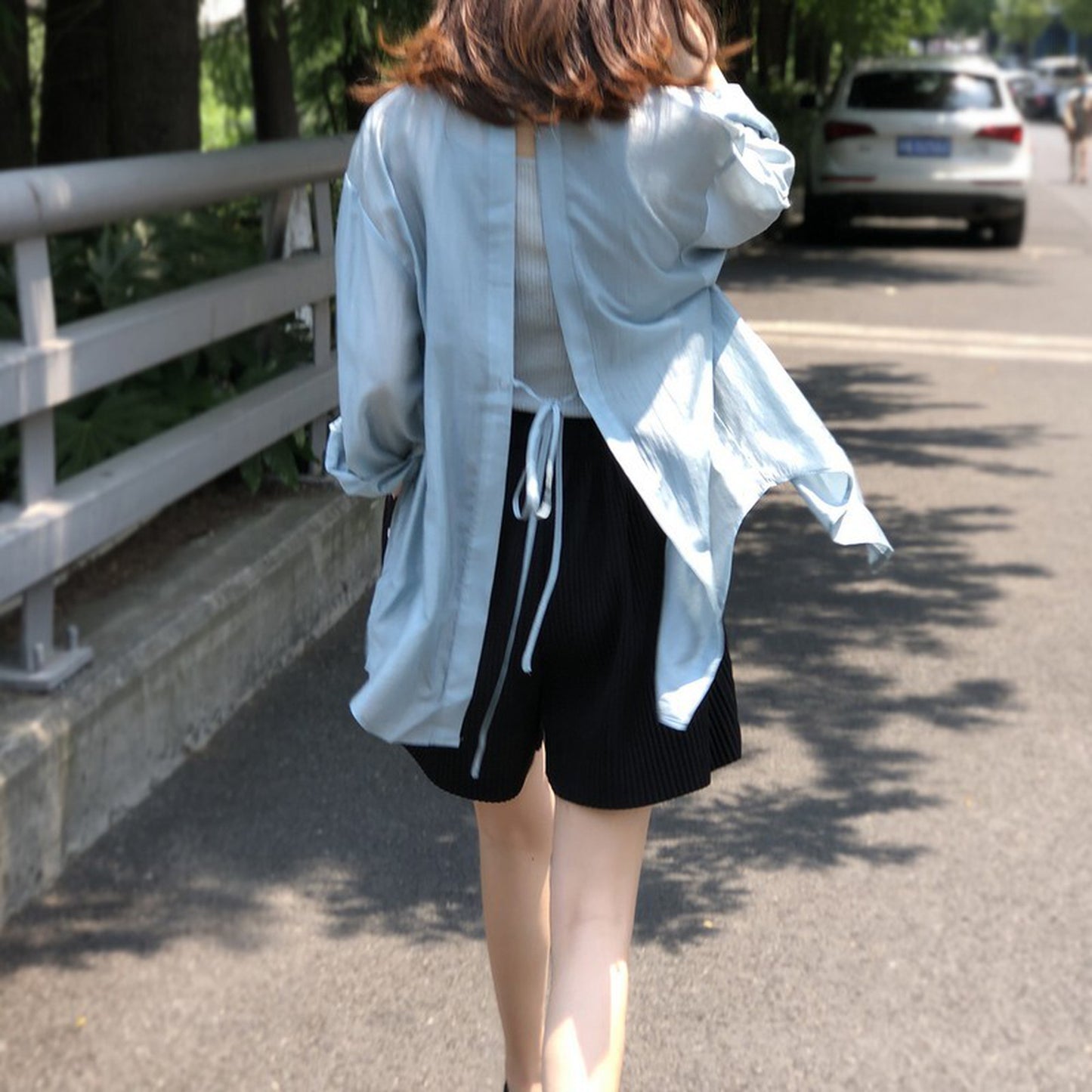 Back slit airy shirt 5048