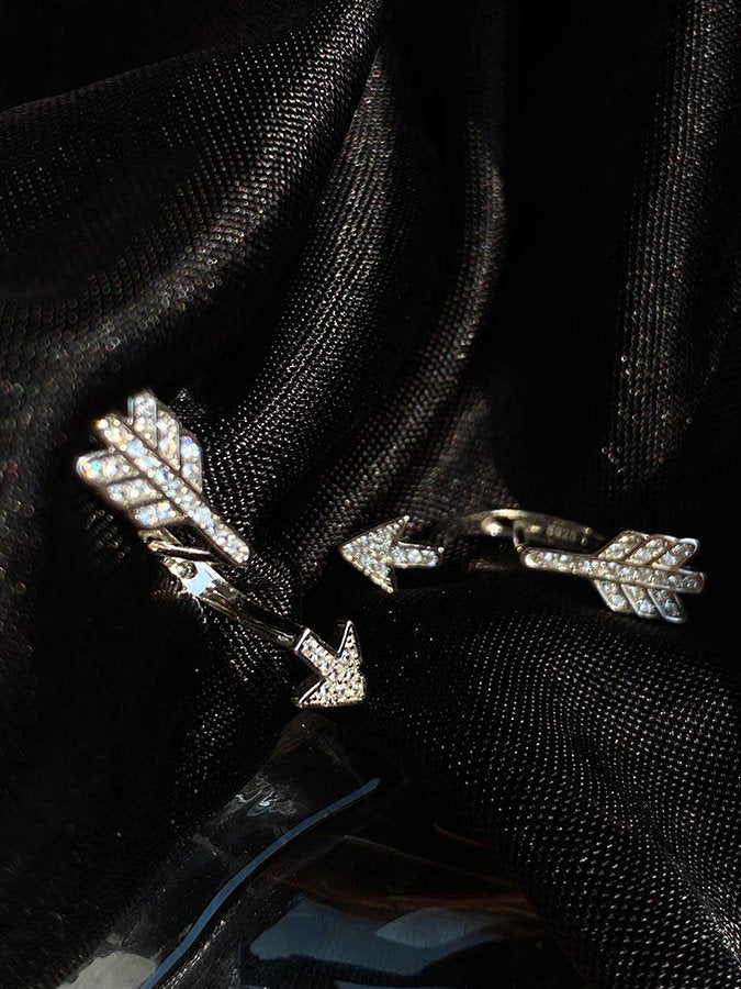 Bow and Arrow Earrings (Pair) HL9562