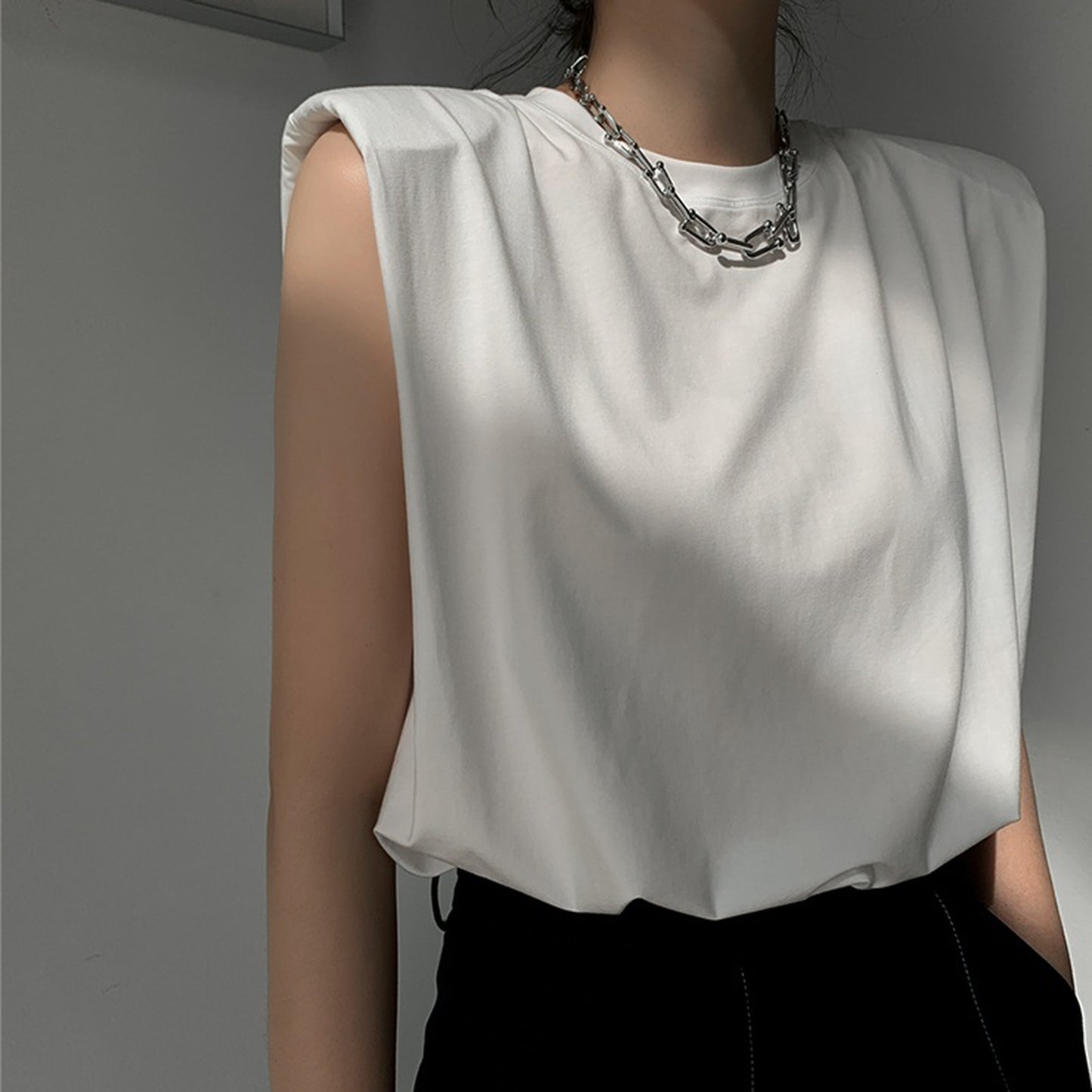 Shoulder pad T shirt 5711