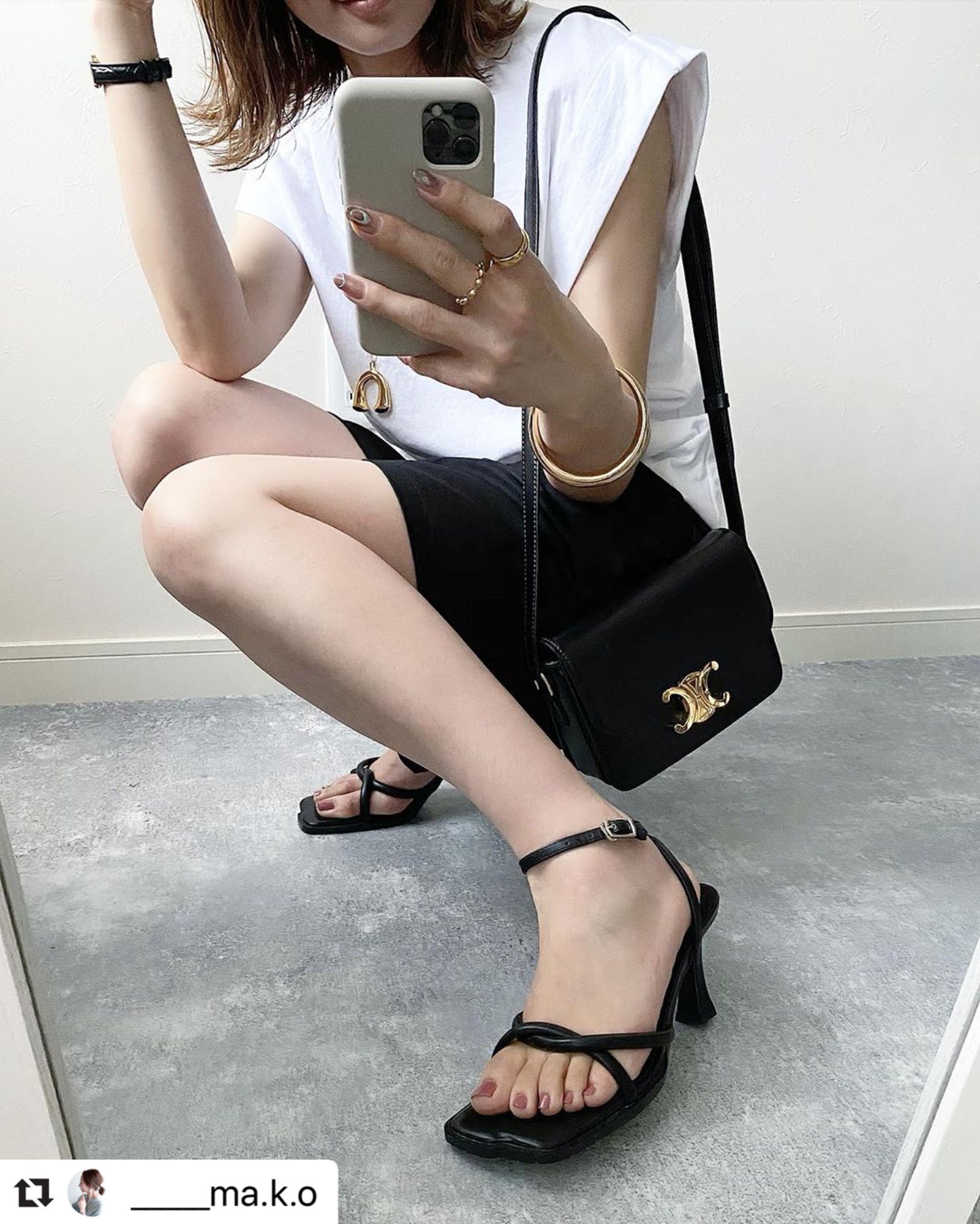 Basic Bermuda pants worn by Instagrammer ma.ko 5743