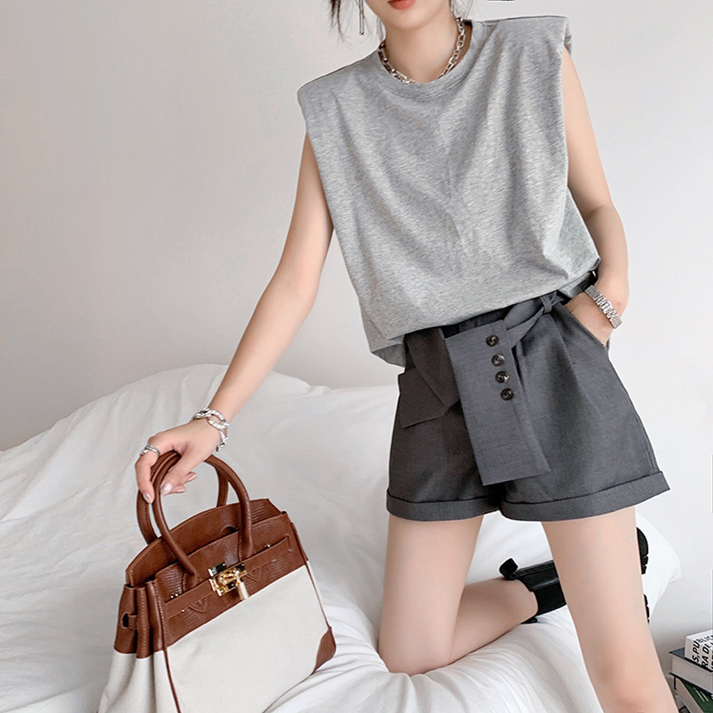 Shoulder pad T shirt 5711