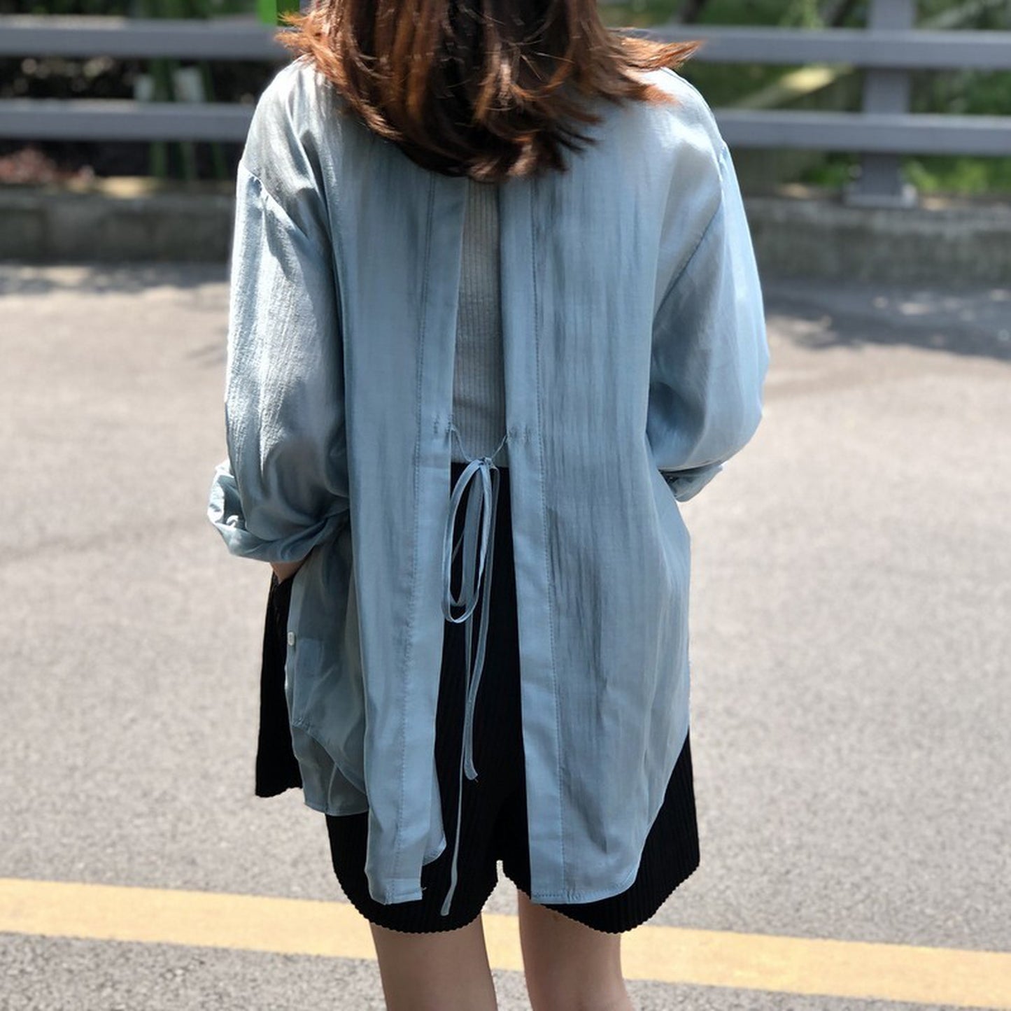 Back slit airy shirt 5048