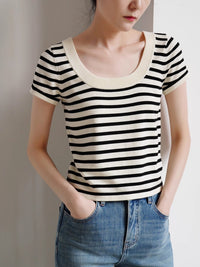 U-neck Striped Short-Sleeved Knit_BDHL4788