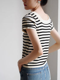 U-neck Striped Short-Sleeved Knit_BDHL4788