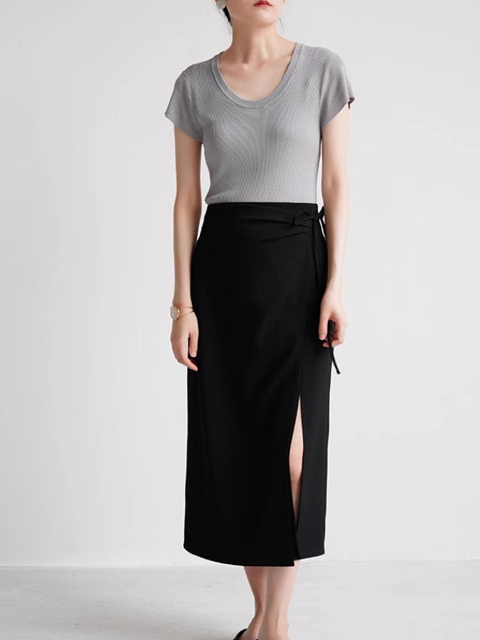 Tight slit skirt with rolled skirt style_BDHL4793