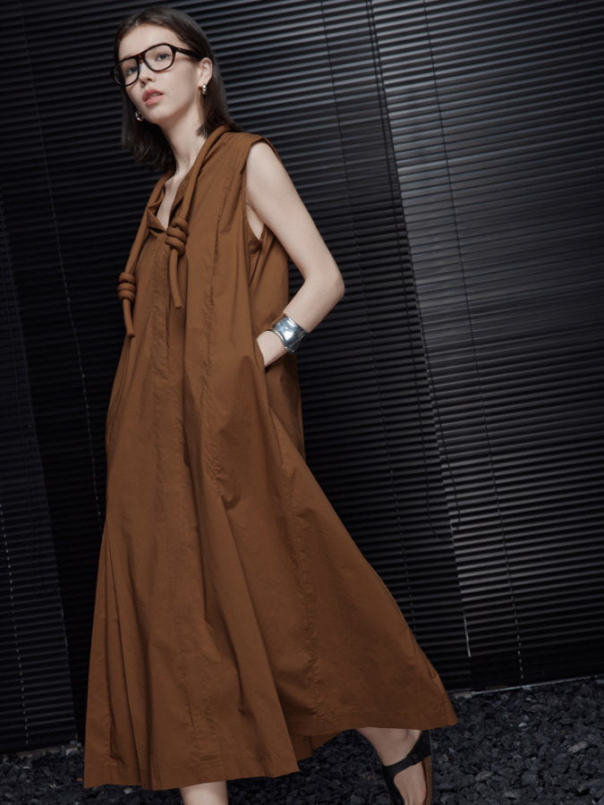 Tucked Flared Sleeveless Dress_BDHL4656