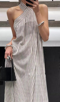 Striped Halter Neckline Dress_BDHL6199