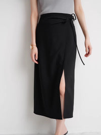 Tight slit skirt with rolled skirt style_BDHL4793