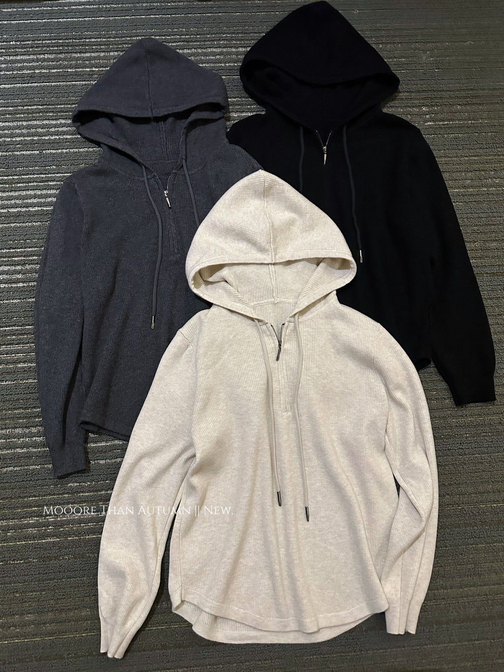 Hooded Half-Zip Knit Tops_BDHL7850