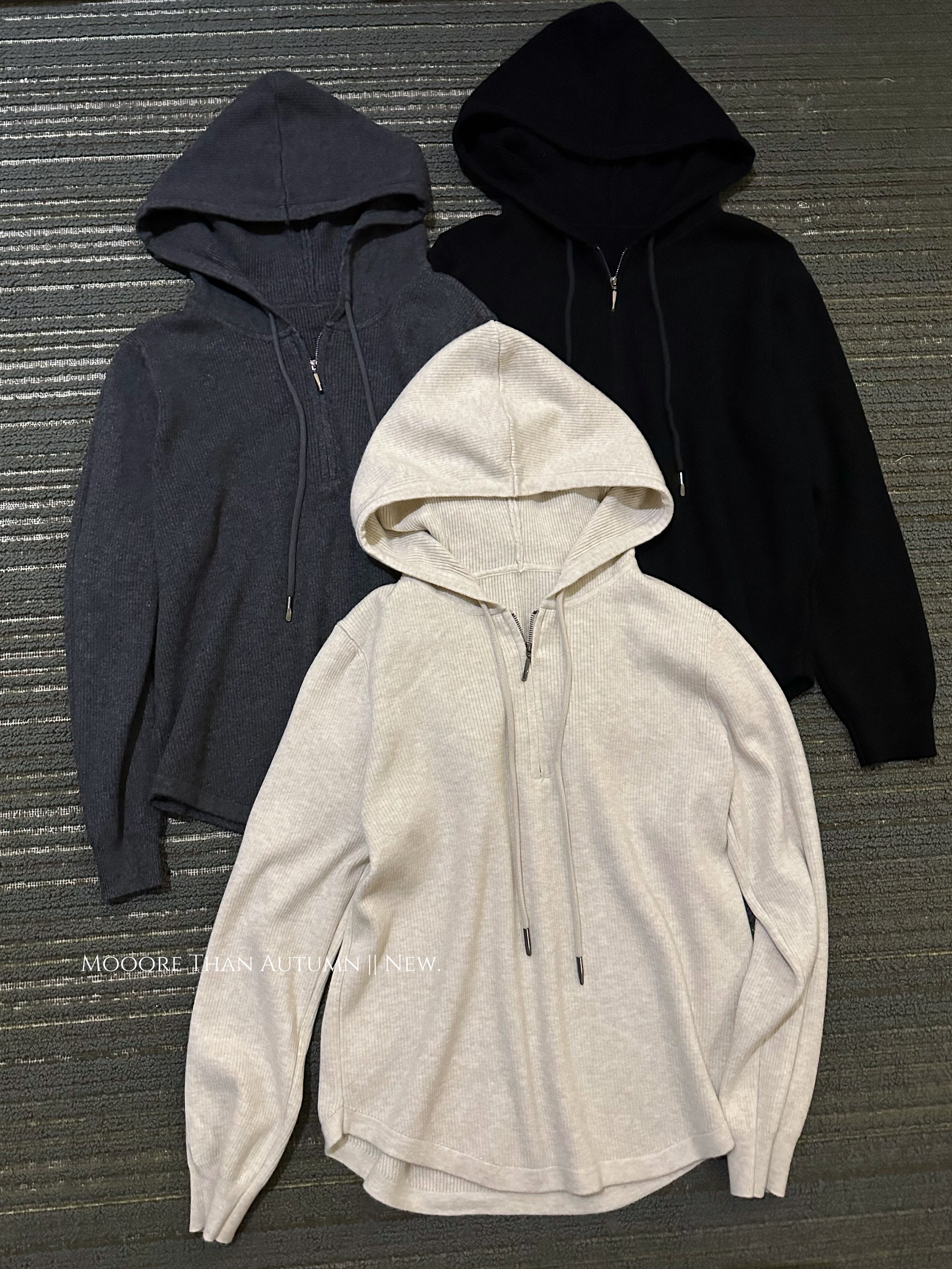 Hooded Half-Zip Knit Tops_BDHL7850