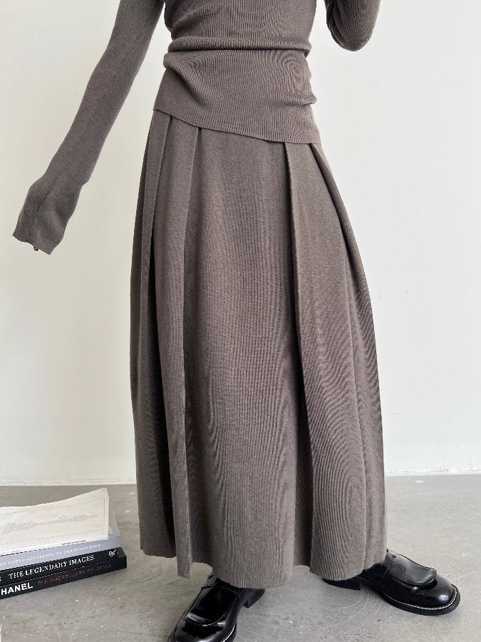Side-pleated long skirt_BDHL5005