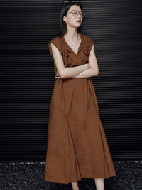 Tucked Flared Sleeveless Dress_BDHL4656