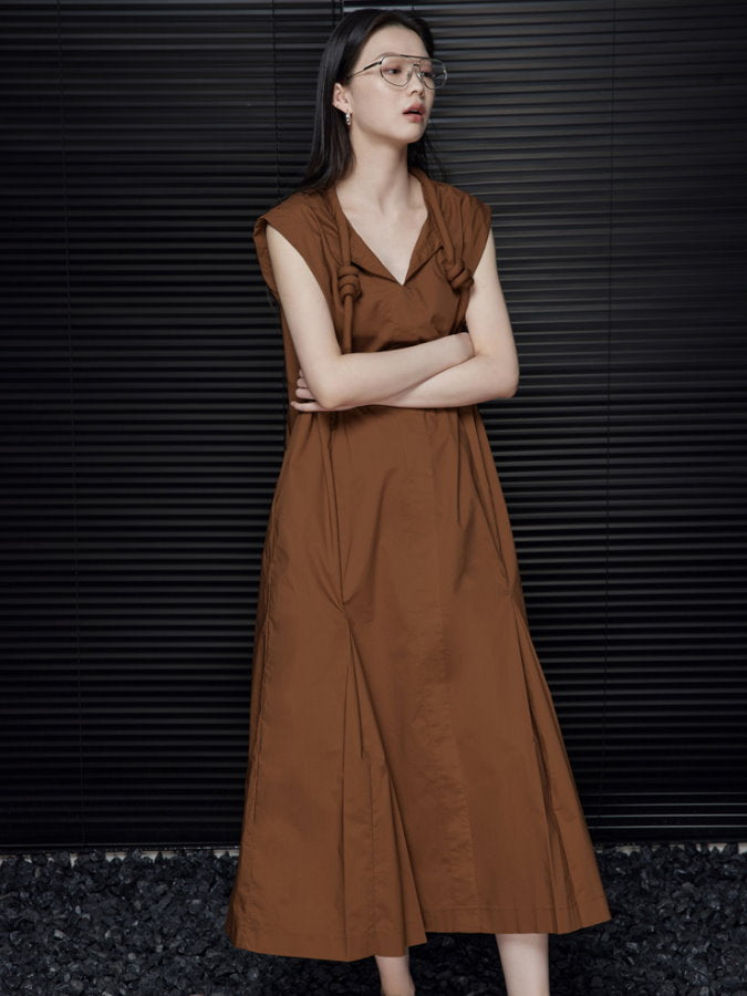 Tucked Flared Sleeveless Dress_BDHL4656