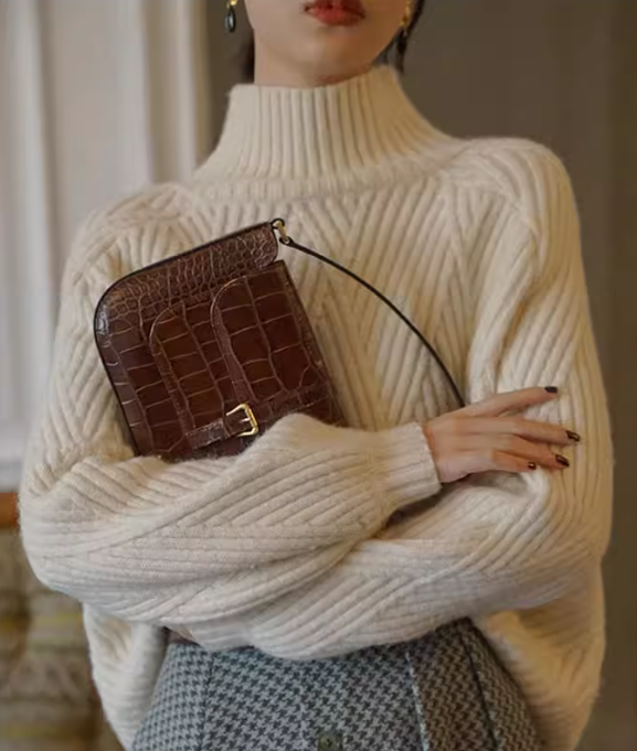 Turtleneck Loose-Fitting Tops_BDHL8037