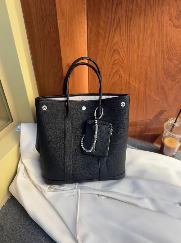 Black Large-Capacity Bag_BDHL7957