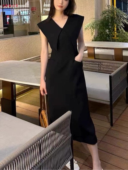 Big Collar Black Sleeveless Dress_BDHL7570
