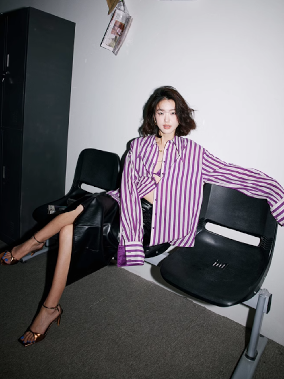 Purple striped shirt with satin cuffs_BDHL4967