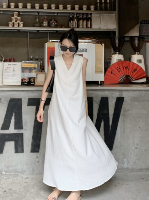 V-Neck Loose Fit Sleeveless Dress_BDHL6172