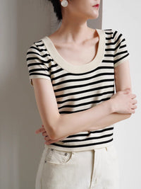 U-neck Striped Short-Sleeved Knit_BDHL4788