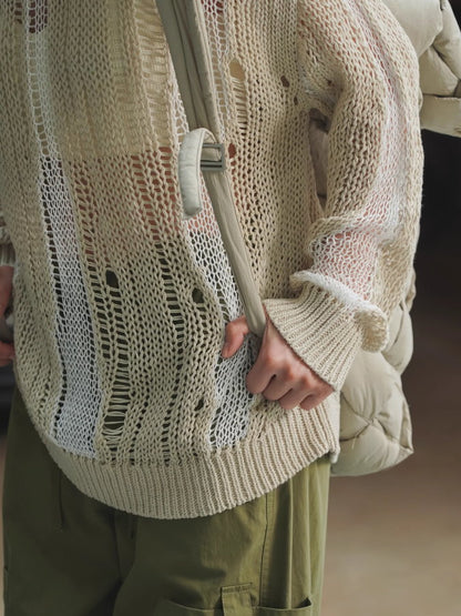 Damaged knit pullover_BDHL4848