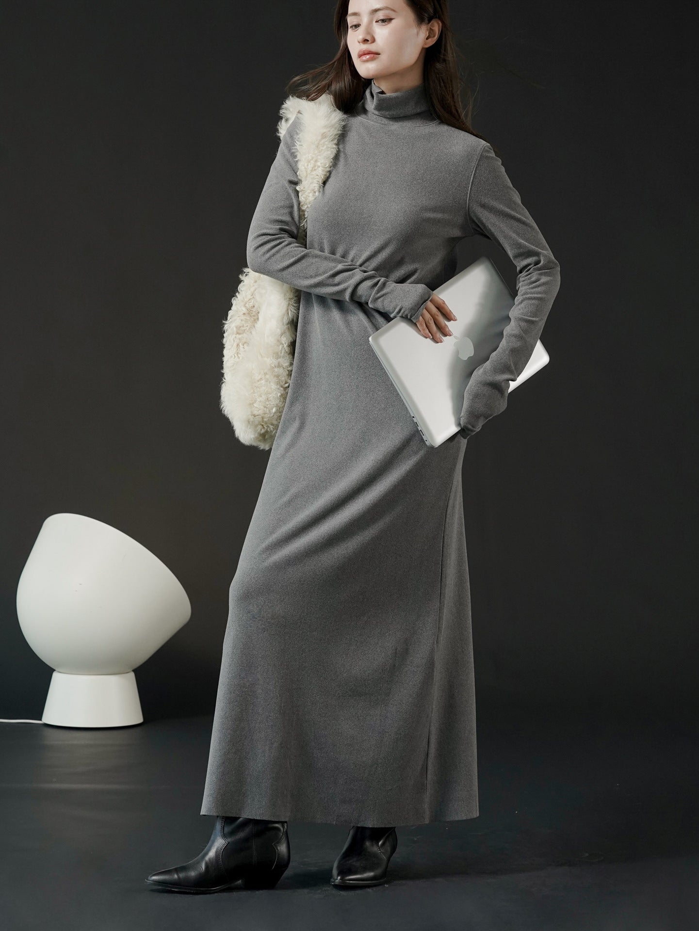 High collar slim knit dress_BDHL5537