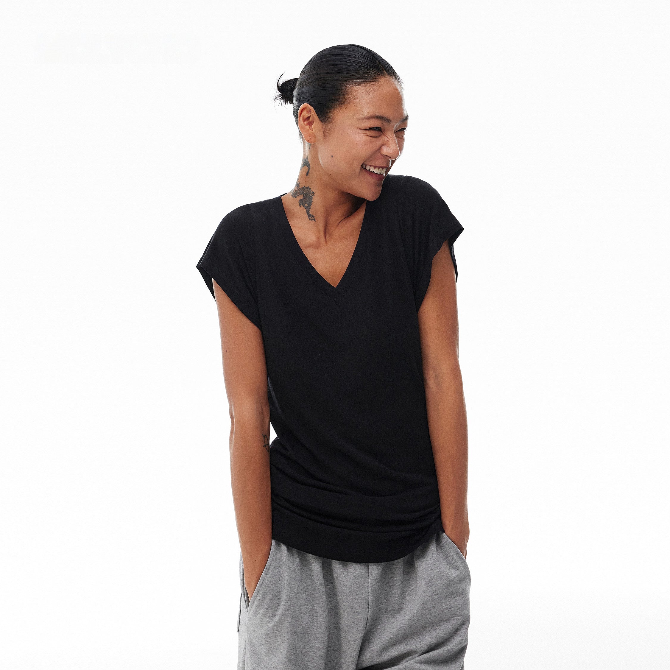 V-Neck Flutter-Sleeve Tee_BDHL8313