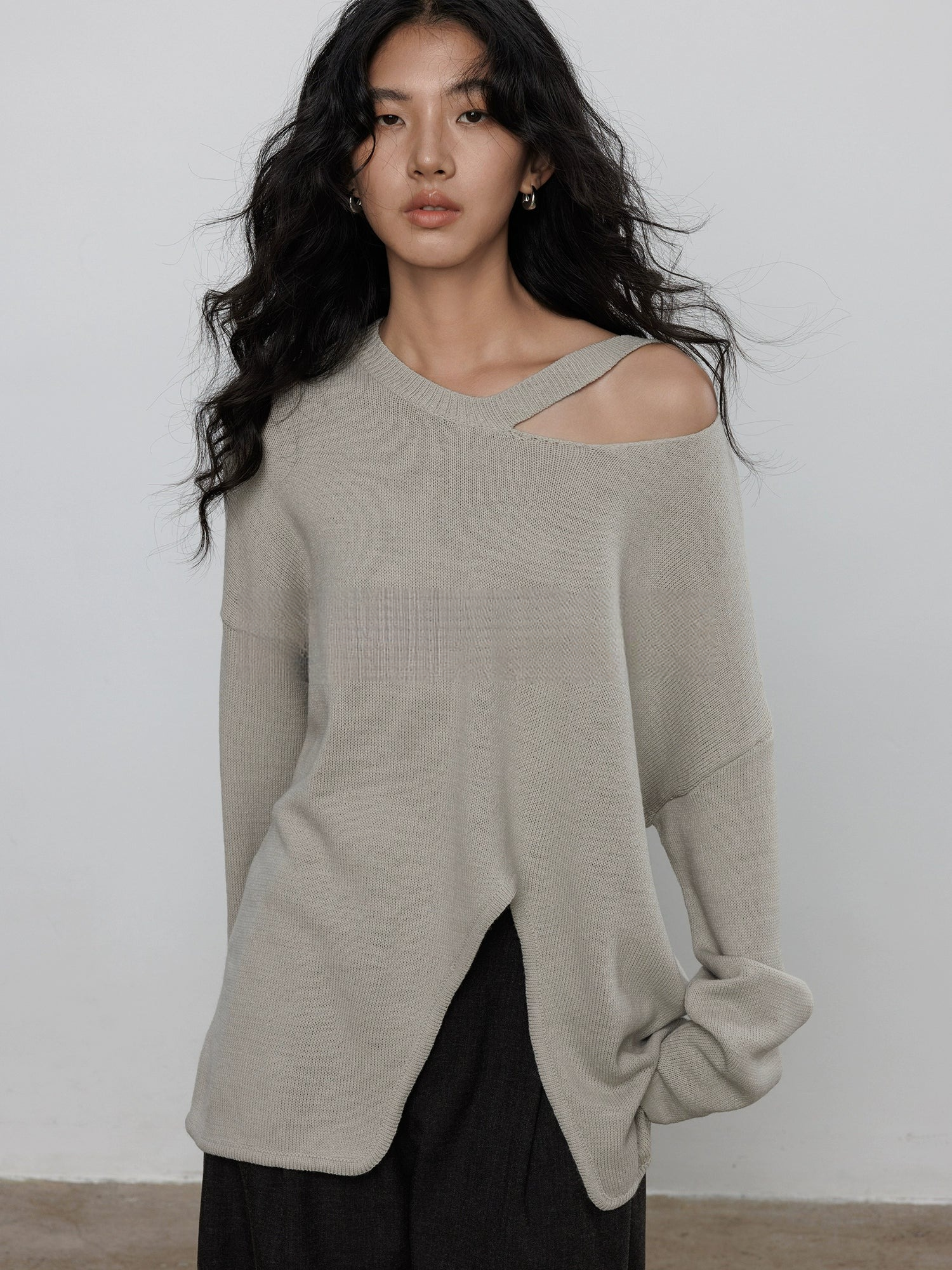 Round-Neck Slit Knit Tops_BDHL7707 